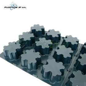 CE 08 - Coffrage béton et gazon Plastiche 3F - 1